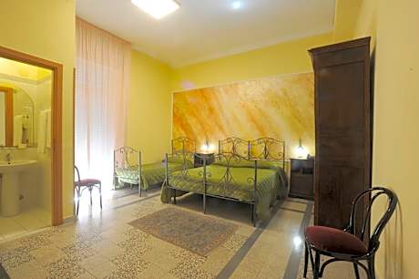 Triple Room with Bathroom