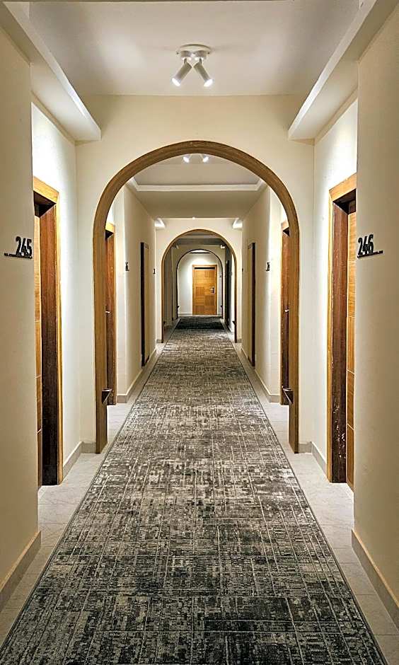 Hotel Lumbini Garden New Crystal 