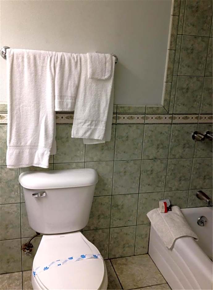 Walls Motel Long Beach