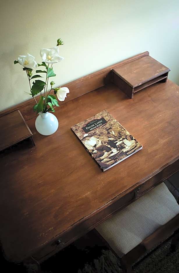 Black Walnut Bed and Breakfast