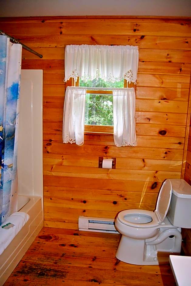 The Eggemoggin Reach Inn