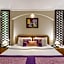 Hotel Emperor Palms