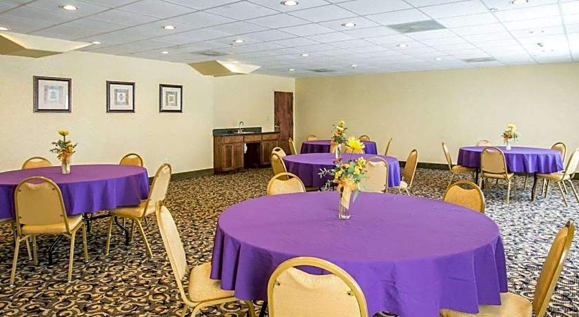 Sleep Inn & Suites Gonzales near Palmetto State Park