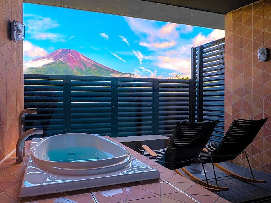 Mt Fuji View and Private Sauna Ryokan Shizuku しずく
