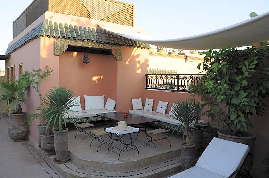 Riad Les Trois Palmiers El Bacha