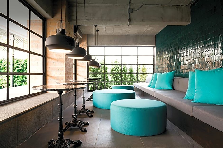 Theorie Hotel Sukhumvit 107 by SLH