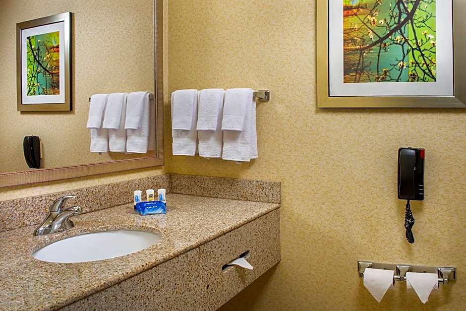 Fairfield Inn & Suites by Marriott Wilson