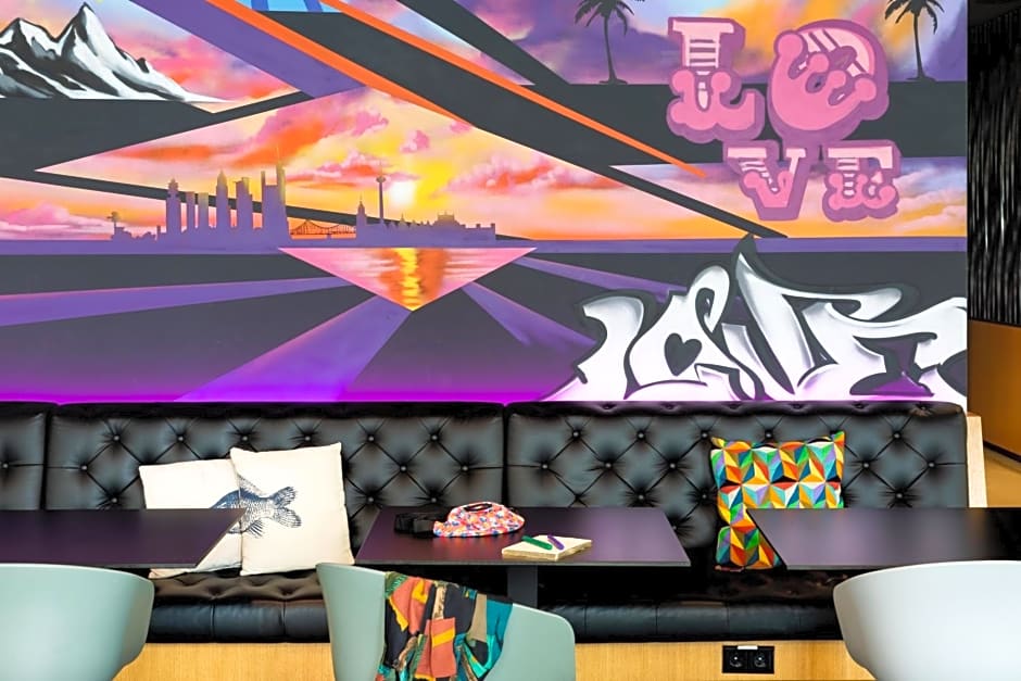 Moxy by Marriott Frankfurt Airport