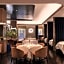 The Knickerbocker Hotel