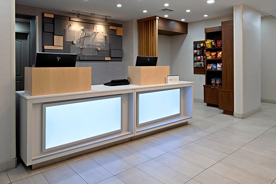 Holiday Inn Express Fresno South By IHG