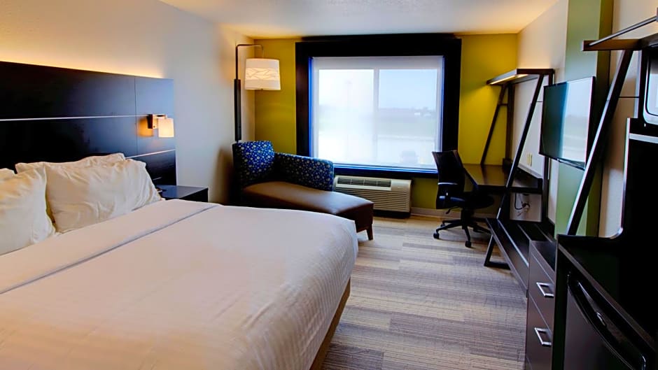 Holiday Inn Express & Suites Sioux Center