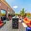 Comfort Inn & Suites Logan International Airport