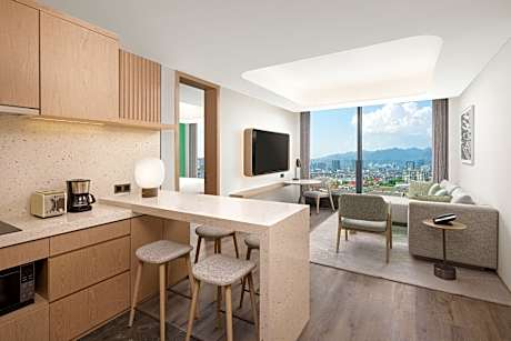 Element Suite, 1 Bedroom Suite, 1 King, Mountain view