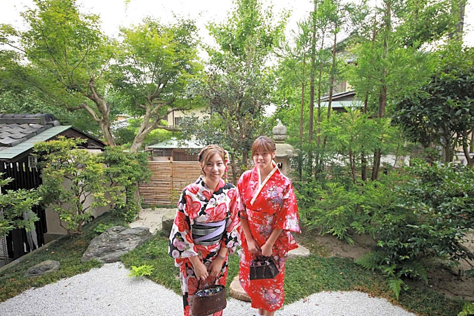 Kinkaku