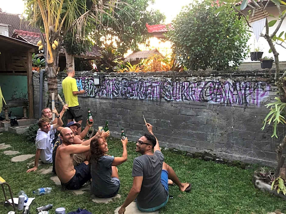 Medewi Secret SurfCamp