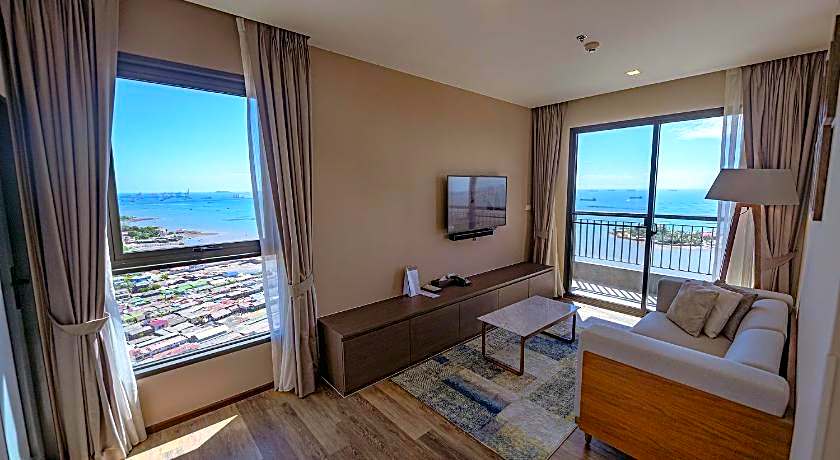 Oakwood Hotel & Residence Sri Racha