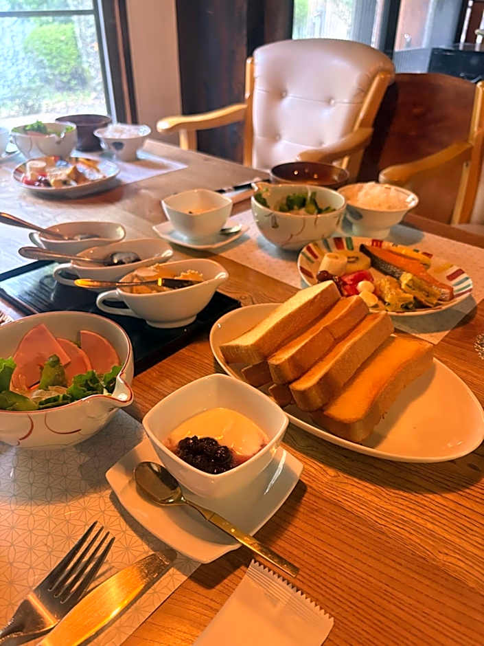 Takimi Onsen Inn that only accepts one group per day