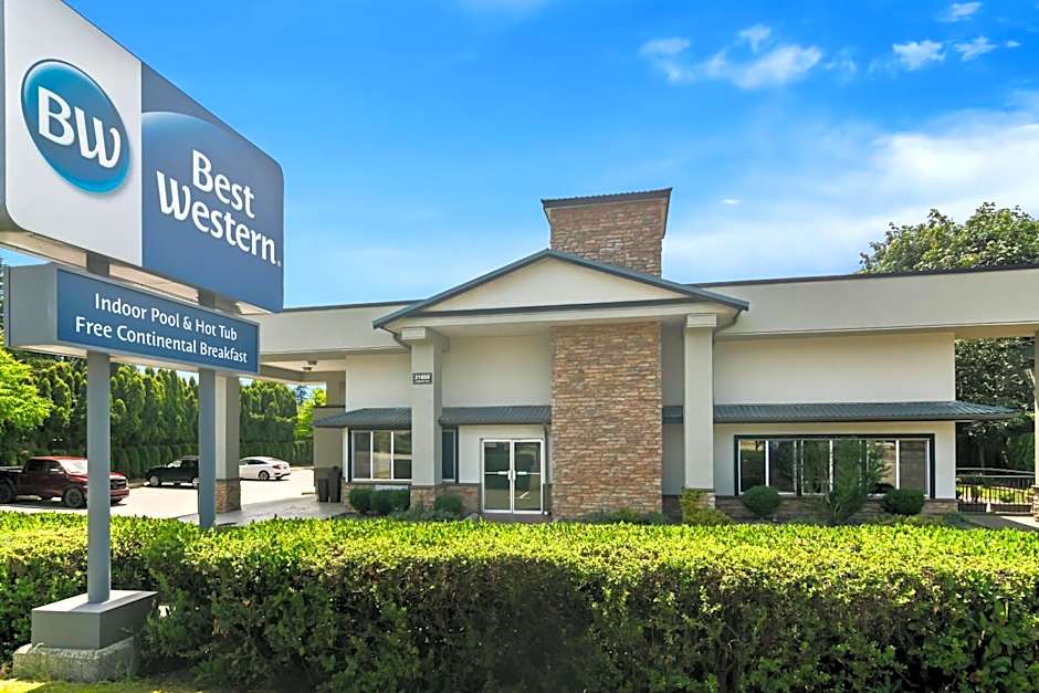 Best Western Maple Ridge Hotel