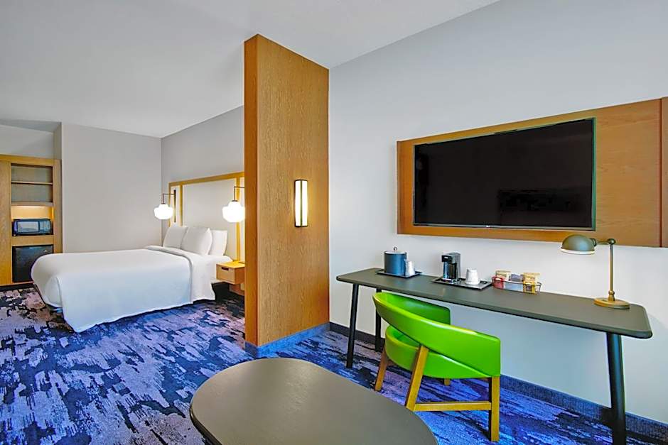 Fairfield Inn & Suites by Marriott Orlando Flamingo Crossing/Western Entrance