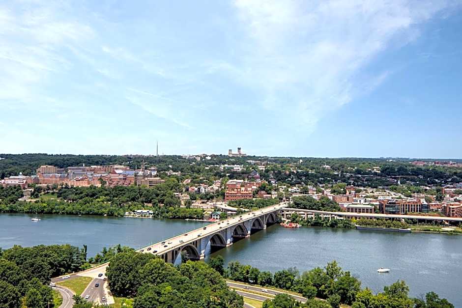 Le Meridien Arlington