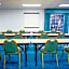 La Quinta Inn & Suites by Wyndham Moline Airport