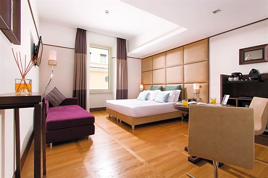 The Independent Hotel