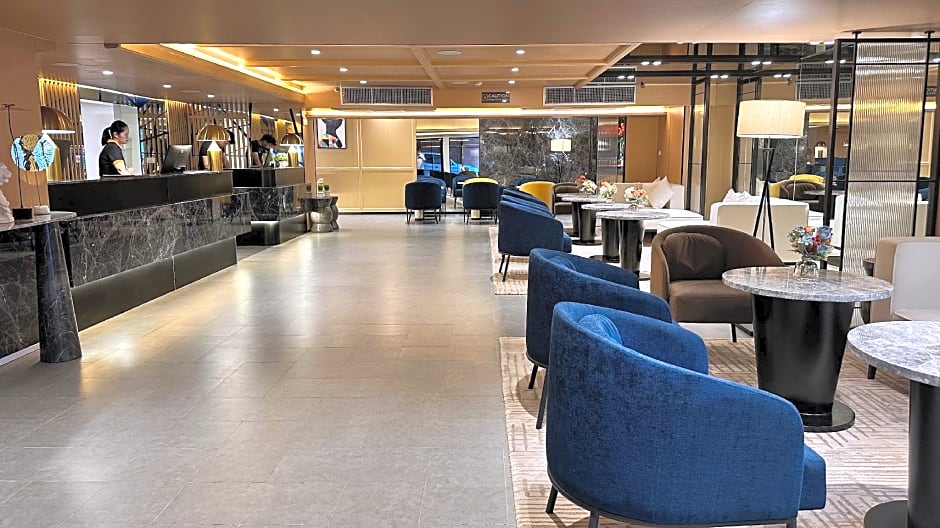 Ramada by Wyndham Bangkok Sukhumvit 11