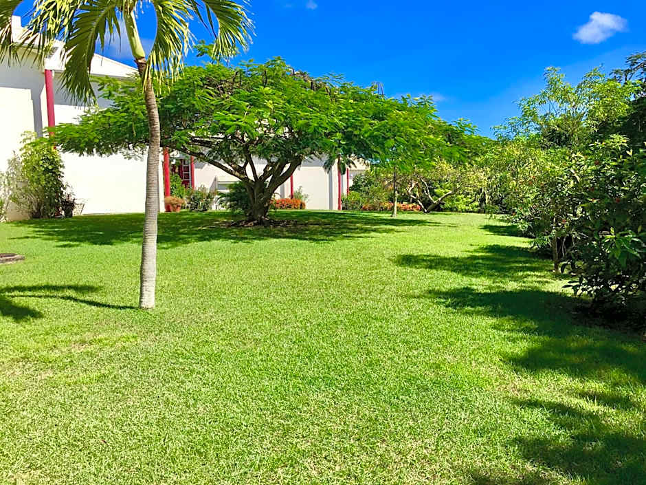 Résidence Le Vallon Guadeloupe Parc Piscine Appartements & Studios