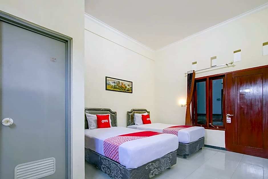 Capital O 90151 Guest House 180