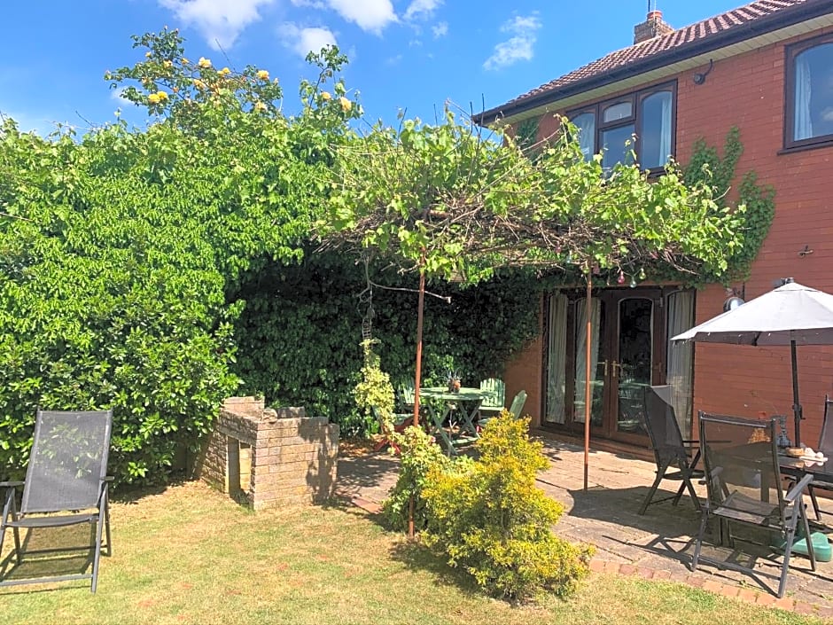 The Cedars House B&B