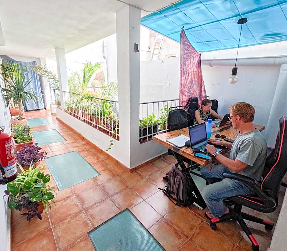 Puerto Nest Hostel