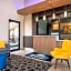 Days Inn & Suites by Wyndham Houston Hobby Airport