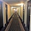 Mystic River Hotel & Suites