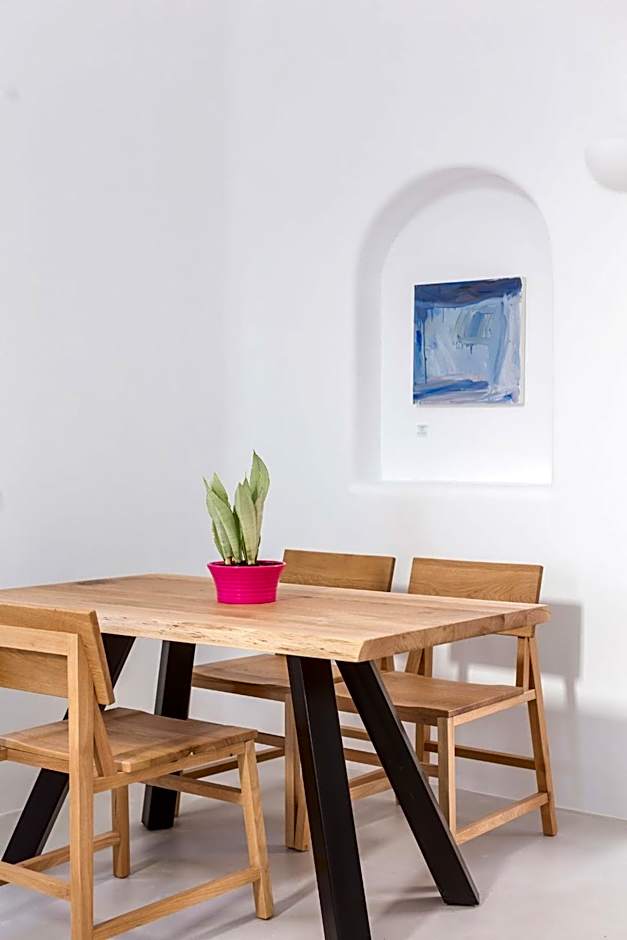 Skyfall Suites - Adults Only