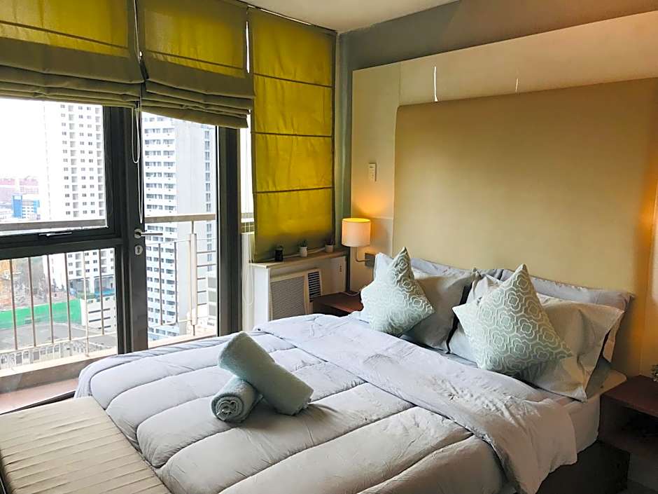 One Bedroom with Netflix at Legaspi Village Makati