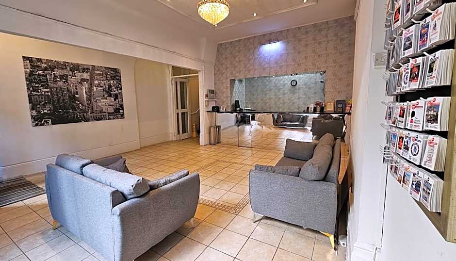 Hyde Park Court Hotel