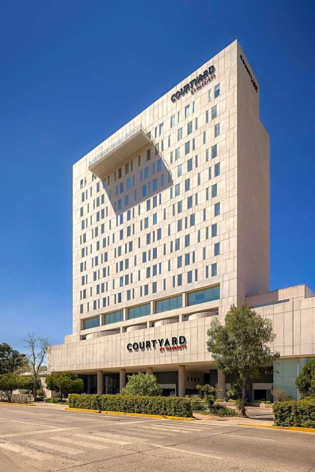 Courtyard by Marriott Leon at The Poliforum