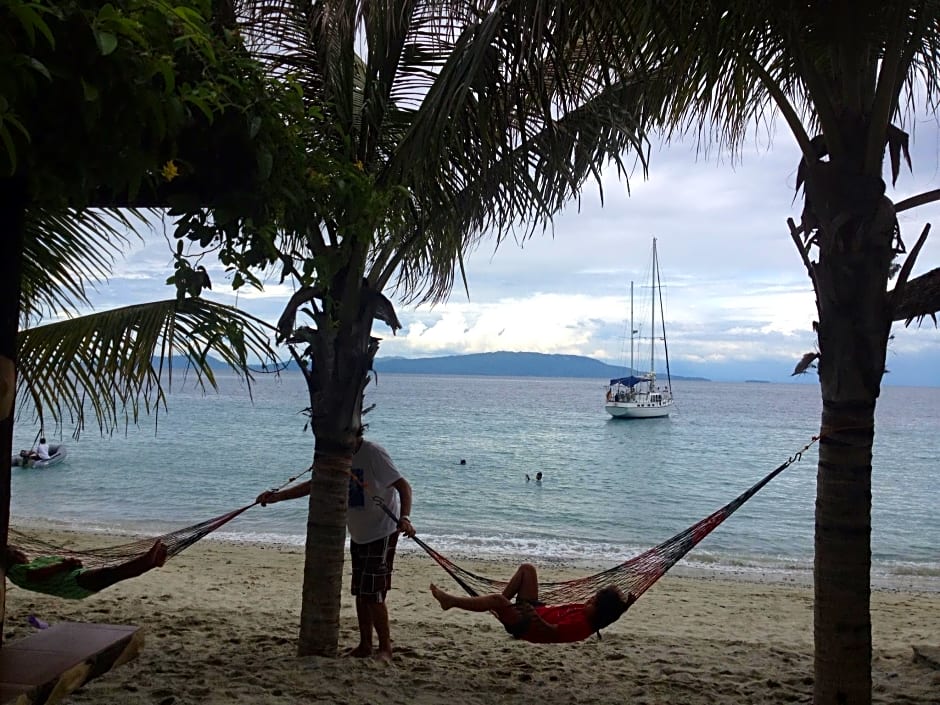 Bamboo House Beach Lodge & Restaurant