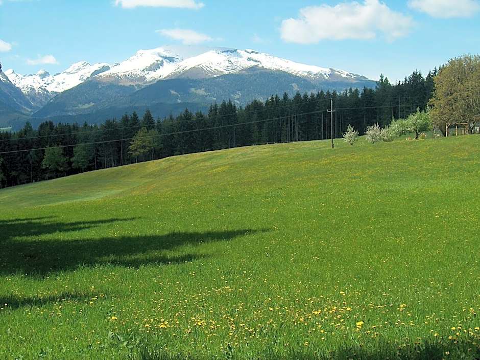 Hotel Landhof Simeter GMBH