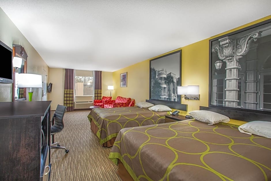 Super 8 by Wyndham Florence