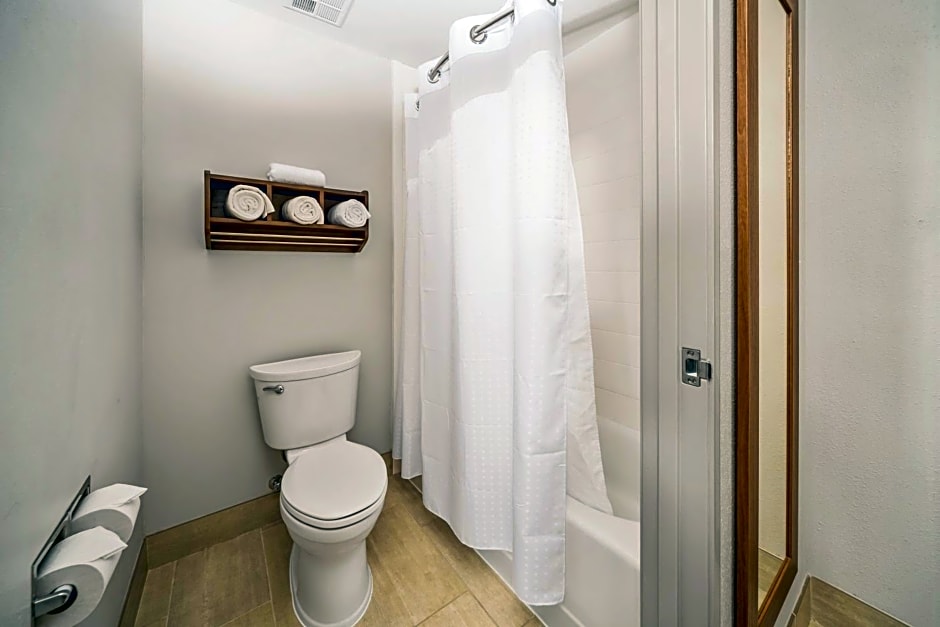 Holiday Inn Express Chicago Northwest-Vernon Hills By IHG