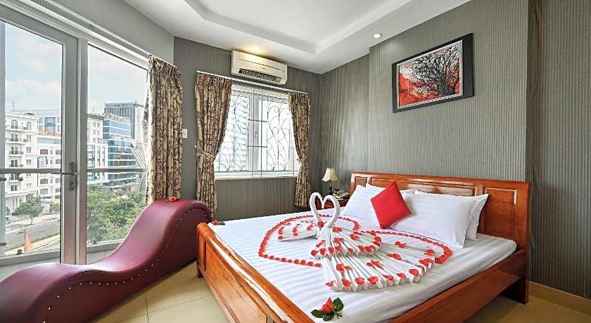 Quang Hoa Airport Hotel