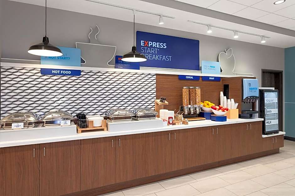 Holiday Inn Express Reedsburg Dells Area By IHG