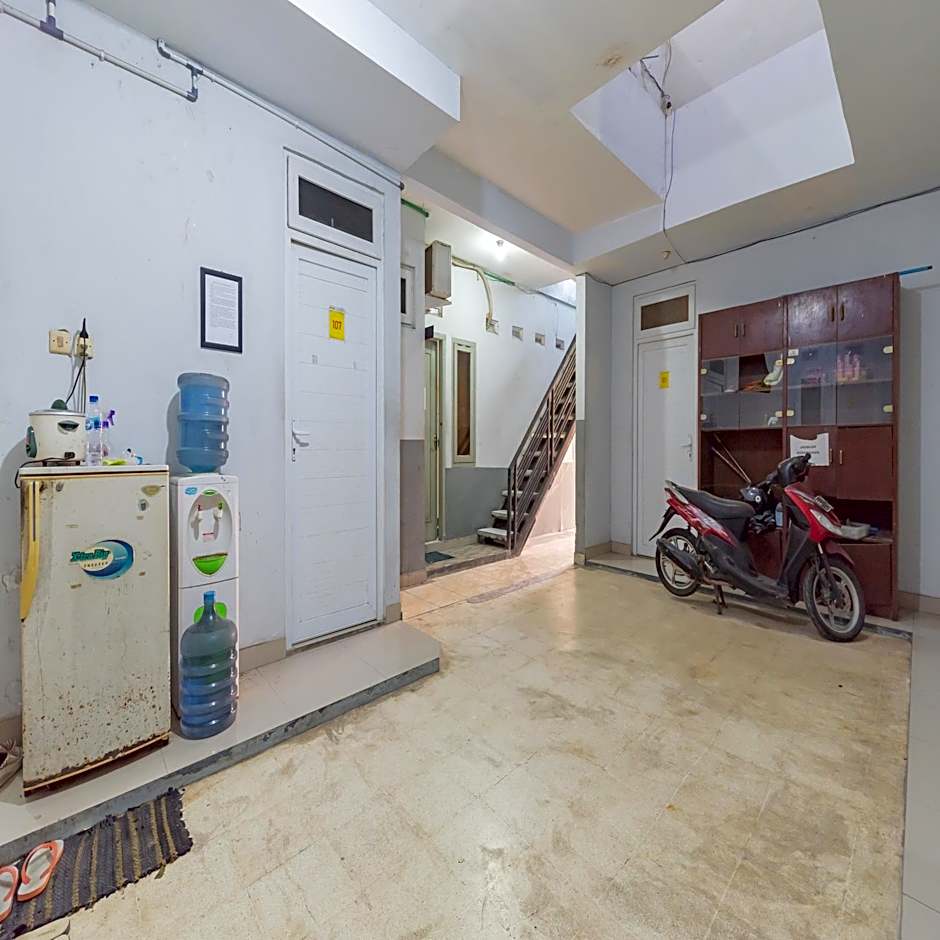 RedDoorz near RS Permata Cirebon