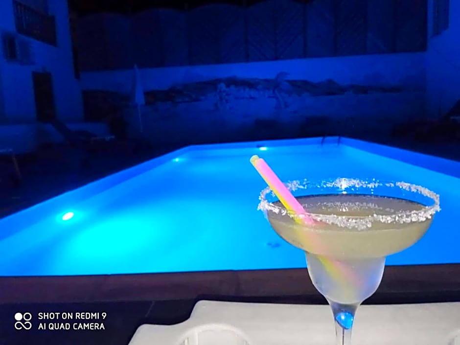 Frangiscos Inn – Parikia, UT