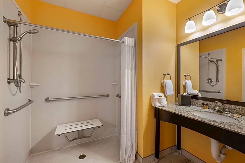 Best Western Plus North Platte Inn & Suites