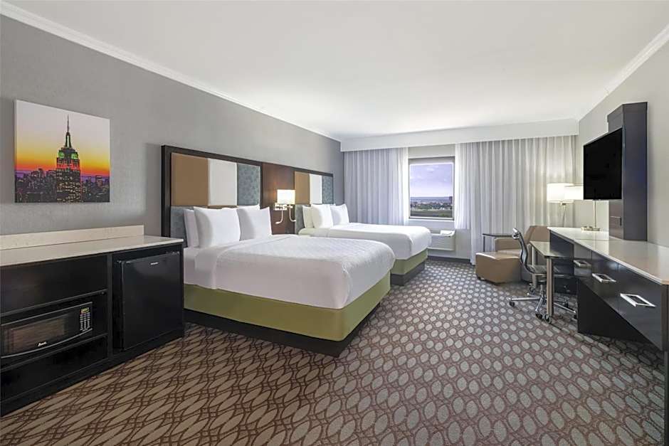 Best Western Premier NYC Gateway Hotel