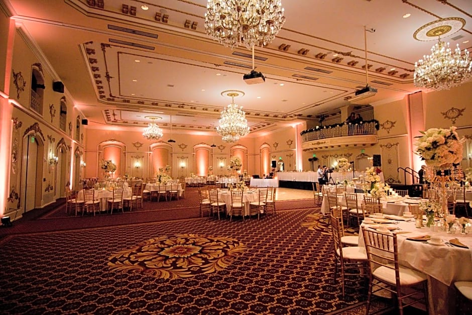 The Historic Davenport, Autograph Collection