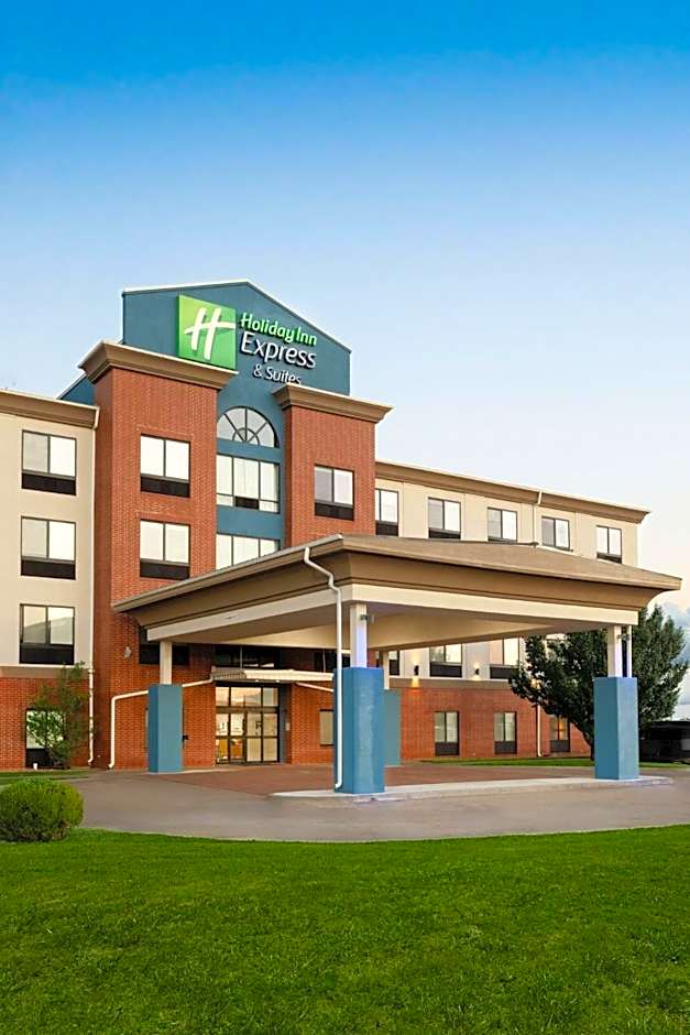 Holiday Inn Express Pratt By IHG