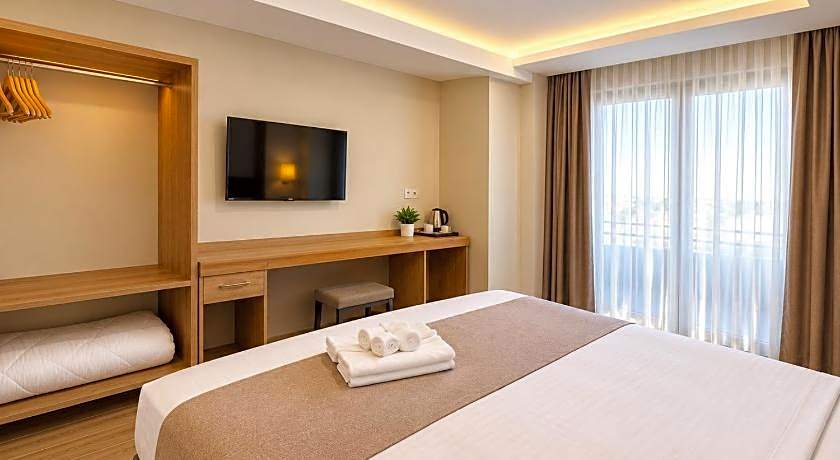 HOTEL REAL LİFE